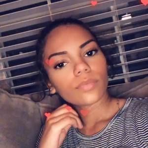 Meet your Posher, Destiny